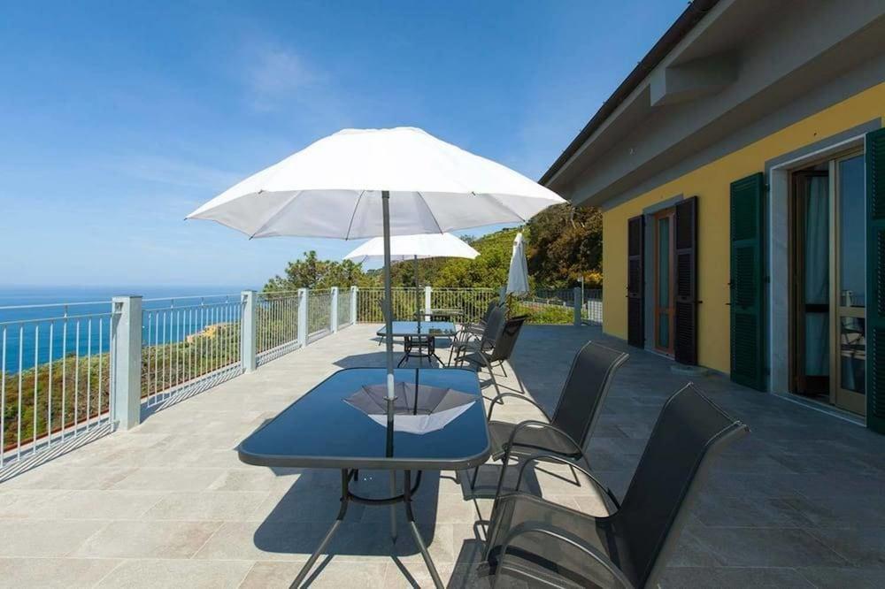 Hotel Due Gemelli Riomaggiore Ngoại thất bức ảnh