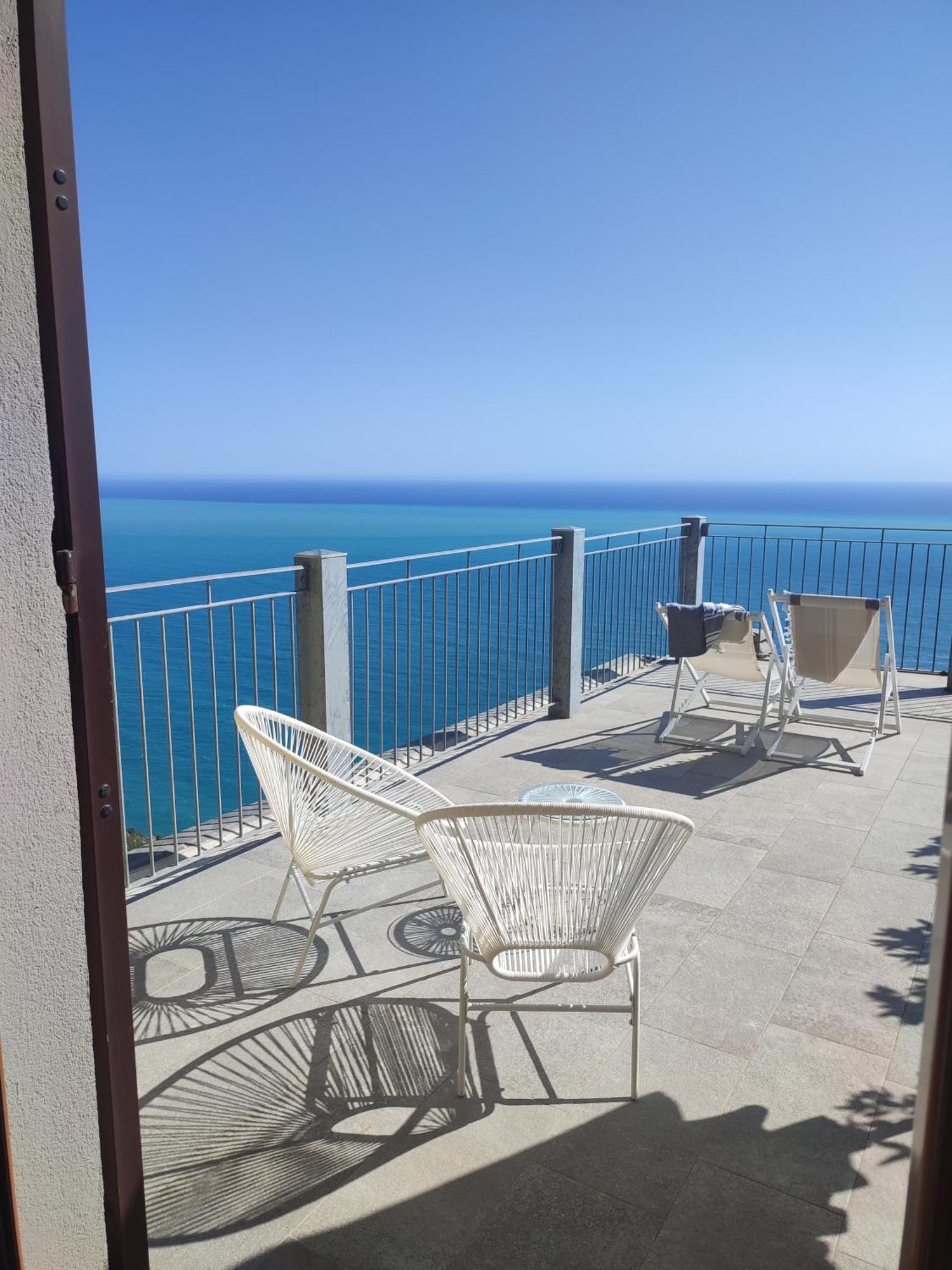 Hotel Due Gemelli Riomaggiore Ngoại thất bức ảnh